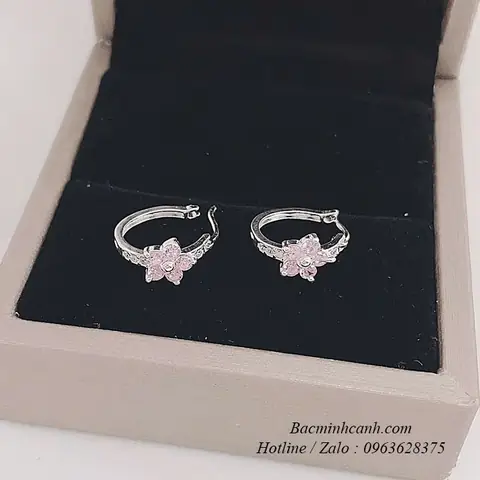 Khuyên Tai Tròn Cho Bé: Mẫu Đẹp, An Toàn & Chất Liệu Phù Hợp