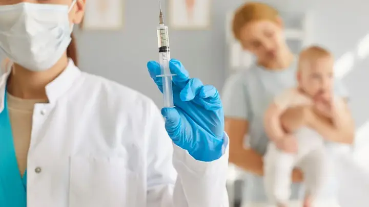 Hướng Dẫn Tra Cứu Lịch Tiêm Phòng Cho Bé Chuẩn Xác Nhất Hướng Dẫn Tra Cứu Lịch Tiêm Phòng Cho Bé Chuẩn Xác Nhất