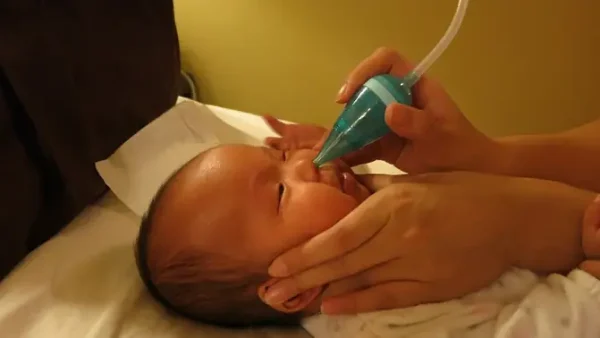 Kinh Nghiệm Hút Mũi Cho Bé An Toàn Và Hiệu Quả Tại Nhà