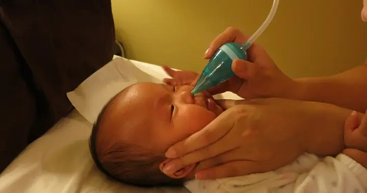 Kinh Nghiệm Hút Mũi Cho Bé An Toàn Và Hiệu Quả Tại Nhà