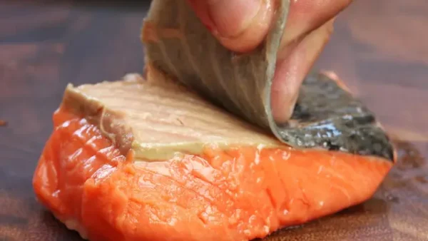 Cách Làm Ruốc Cá Hồi Cho Bé Ăn Dặm Thơm Ngon, Không Tanh, Giàu Dinh Dưỡng