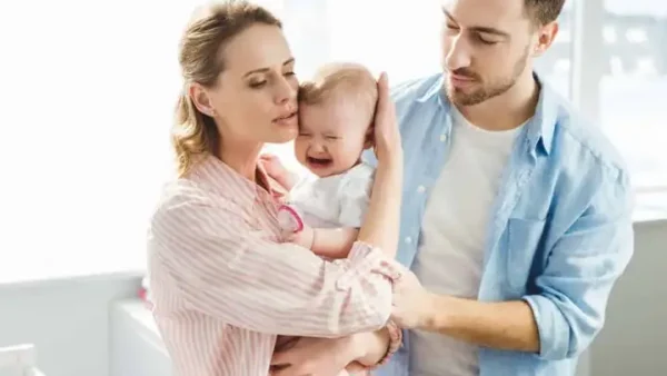 Làm Sao Cho Bé Hết Khóc Đêm? Bí Quyết Dỗ Dành Và Chăm Sóc Toàn Diện