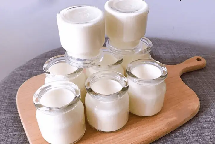 Cách Làm Sữa Chua Cho Bé Trên 1 Tuổi: Công Thức Đơn Giản, Bổ Dưỡng Tại Nhà