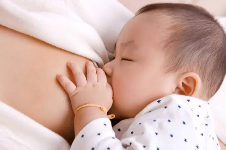 Lịch Trình Ăn Ngủ Chuẩn Cho Bé Theo Từng Giai Đoạn Phát Triển: Hướng Dẫn Chi Tiết Cho Ba Mẹ Lịch Trình Ăn Ngủ Chuẩn Cho Bé Theo Từng Giai Đoạn Phát Triển: Hướng Dẫn Chi Tiết Cho Ba Mẹ