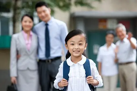 Chuẩn Bị Hành Trang Cho Bé Vào Lớp 1: Cẩm Nang Đầy Đủ Cho Phụ Huynh