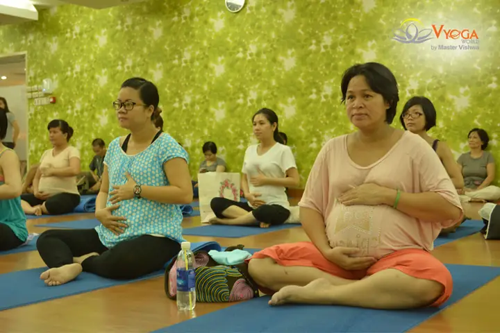Lớp Yoga Cho Mẹ Và Bé: Lợi Ích, Cách Chọn Lớp Phù Hợp Và Bài Tập Cơ Bản
