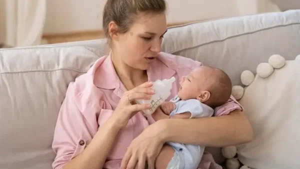 Lượng Sữa Cho Bé Bú Bao Nhiêu Là Đủ? Hướng Dẫn Chi Tiết Theo Từng Giai Đoạn Phát Triển
