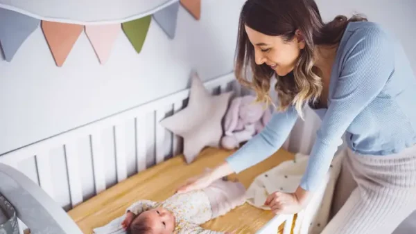 Luyện Ngủ Cho Bé 4 Tháng Tuổi: Cẩm Nang Từ A-Z Cho Mẹ Nhàn Tênh
