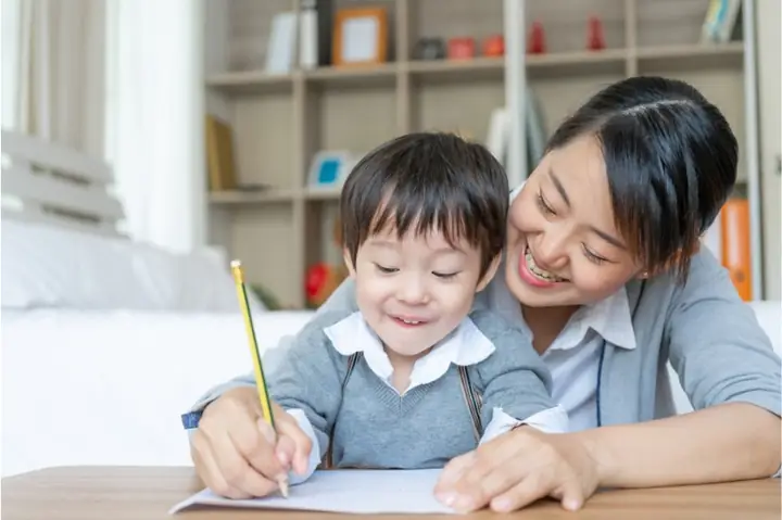 Luyện Thi Cambridge Cho Bé: Hướng Dẫn Chi Tiết & Lộ Trình Hiệu Quả Tại Nhà Luyện Thi Cambridge Cho Bé: Hướng Dẫn Chi Tiết & Lộ Trình Hiệu Quả Tại Nhà