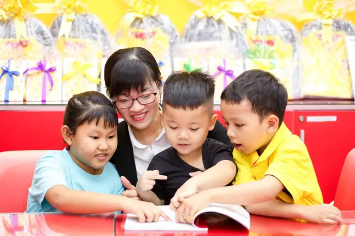 Luyện Thi Cambridge Cho Bé: Hướng Dẫn Chi Tiết & Lộ Trình Hiệu Quả Tại Nhà Luyện Thi Cambridge Cho Bé: Hướng Dẫn Chi Tiết & Lộ Trình Hiệu Quả Tại Nhà