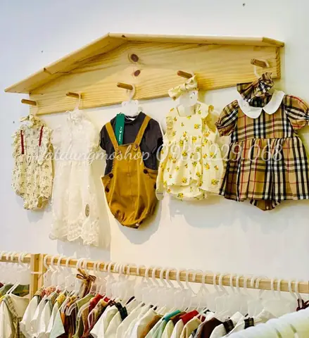 Móc Quần Áo Cho Bé: Hướng Dẫn Chọn Mua, Sử Dụng & Loại Phổ Biến Móc Quần Áo Cho Bé: Hướng Dẫn Chọn Mua, Sử Dụng & Loại Phổ Biến