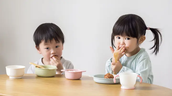 15+ Món Ăn Sáng Cho Bé 3 Tuổi Ngon Miệng, Dễ Làm & Đủ Dinh Dưỡng 15+ Món Ăn Sáng Cho Bé 3 Tuổi Ngon Miệng, Dễ Làm & Đủ Dinh Dưỡng