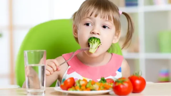 12+ Món Ngon & Thực Đơn Cho Bé 4 Tuổi Biếng Ăn: Giúp Bé Ăn Ngon Miệng, Tăng Cân