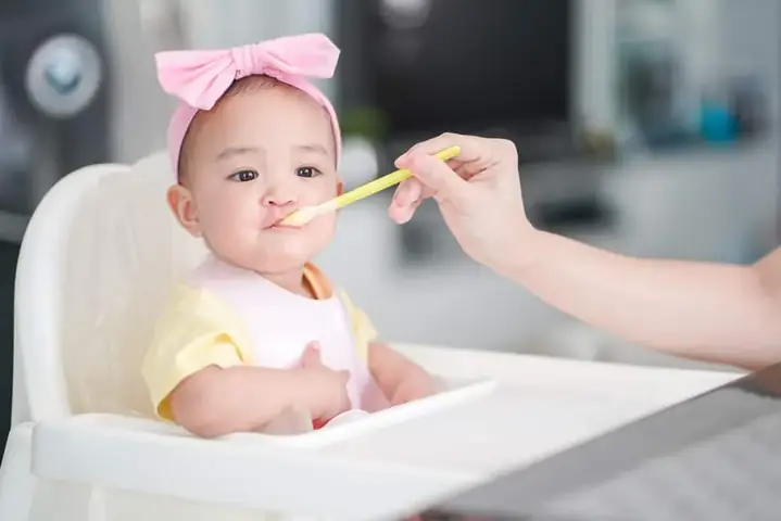 Món Ngon Cho Bé Mới Tập Ăn Cơm: Gợi Ý Thực Đơn & Cách Chế Biến Đơn Giản