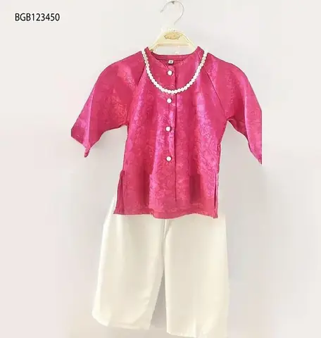 Mua Áo Bà Ba Cho Bé Gái: Chọn Vải, Kiểu Dáng, Size & Lưu Ý Mua Áo Bà Ba Cho Bé Gái: Chọn Vải, Kiểu Dáng, Size & Lưu Ý