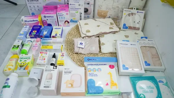 Mua Dép Bé Gái: Chọn Lựa & Hướng Dẫn Chi Tiết Cho Phụ Huynh