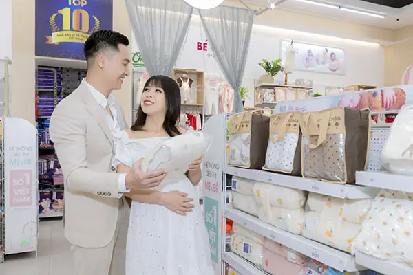 Mua Đồ Dùng Cho Bé Sơ Sinh: Danh Sách Cần Thiết, Tiết Kiệm Và An Toàn Mua Đồ Dùng Cho Bé Sơ Sinh: Danh Sách Cần Thiết, Tiết Kiệm Và An Toàn