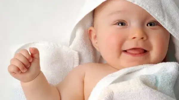 Mùa Đông Nên Tắm Cho Bé Như Thế Nào Để An Toàn Và Khỏe Mạnh?