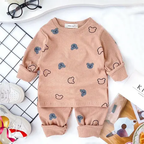 Mua Quần Áo Cho Bé: Hướng Dẫn Chọn Đồ An Toàn, Thoải Mái & Thời Trang Mua Quần Áo Cho Bé: Hướng Dẫn Chọn Đồ An Toàn, Thoải Mái & Thời Trang