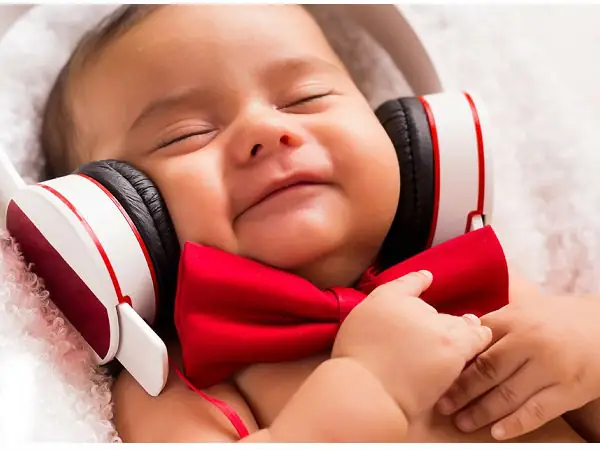 Nhạc Cổ Điển Cho Bé Ngủ: Chọn Bản Nhạc Giúp Bé Ngủ Ngon & Phát Triển Trí Não Toàn Diện Nhạc Cổ Điển Cho Bé Ngủ: Chọn Bản Nhạc Giúp Bé Ngủ Ngon & Phát Triển Trí Não Toàn Diện