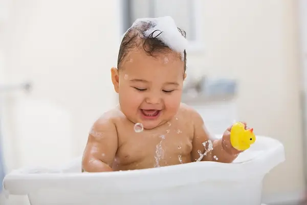 Nhiệt Kế Đo Nhiệt Độ Nước Tắm Cho Bé: Hướng Dẫn Chọn Lựa & Sử Dụng Chuẩn Nhiệt Kế Đo Nhiệt Độ Nước Tắm Cho Bé: Hướng Dẫn Chọn Lựa & Sử Dụng Chuẩn